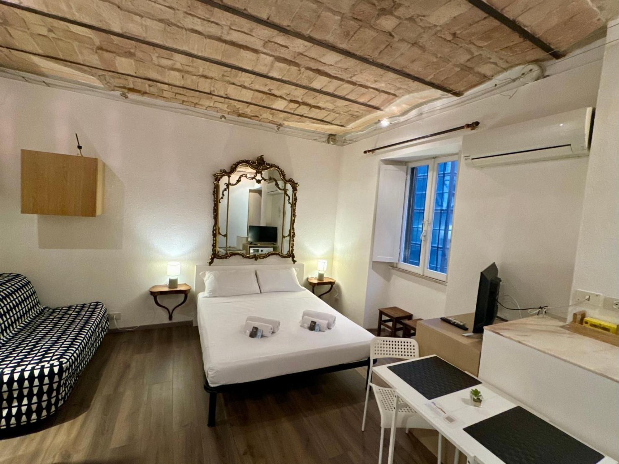 Studio16 * Roma